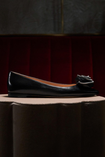 Fotoservizio/FW 23-24/WOMEN/PRESENTAZIONE/GIANVITO ROSSI/DP2/24