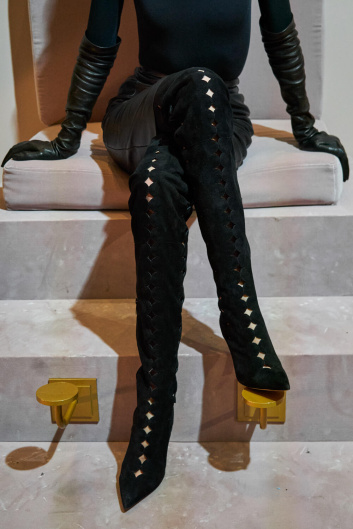 Fotoservizio/FW 23-24/WOMEN/PRESENTAZIONE/GIANVITO ROSSI/DP2/43