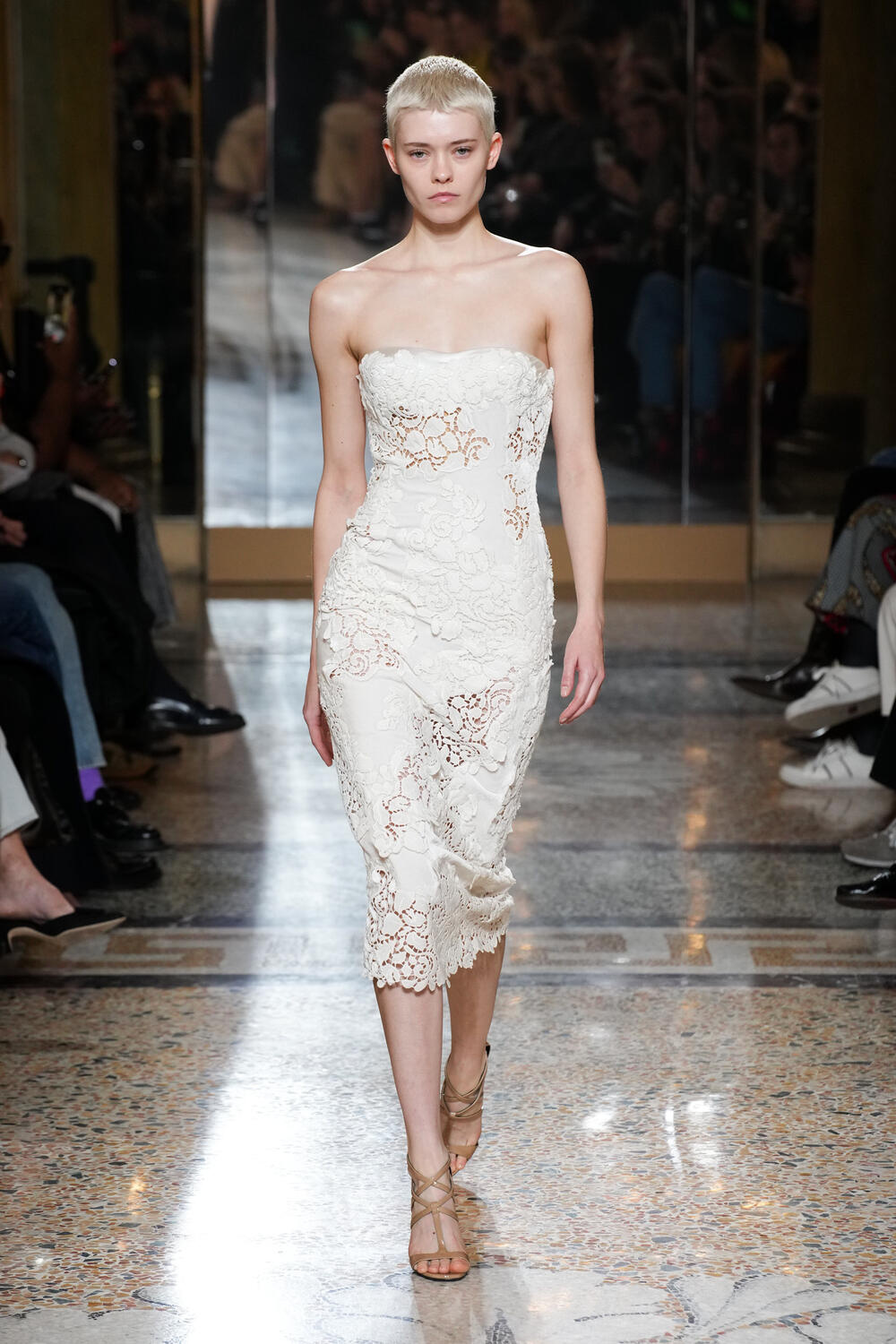 ERMANNO SCERVINO WOMEN FW 23-24 - Foto #3