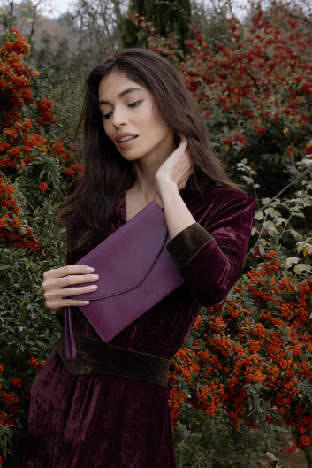 Fotoservizio/FW 23-24/WOMEN/PRESENTAZIONE/IL BISONTE/DP2/3