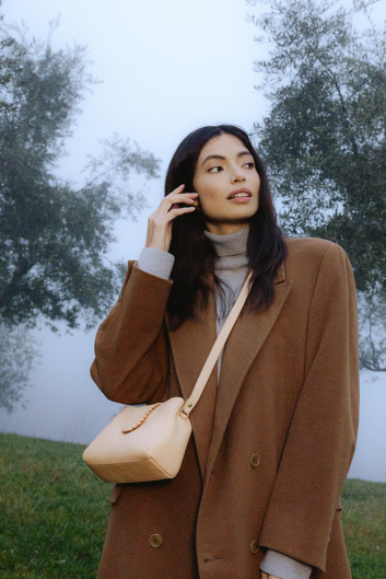 Fotoservizio/FW 23-24/WOMEN/PRESENTAZIONE/IL BISONTE/DP2/16