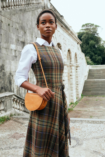 Fotoservizio/FW 23-24/WOMEN/PRESENTAZIONE/IL BISONTE/DP2/23