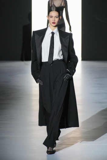 Fotoservizio/FW 23-24/WOMEN/SFILATA/DOLCE & GABBANA/DP2/12