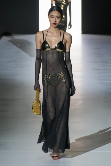 Fotoservizio/FW 23-24/WOMEN/SFILATA/DOLCE & GABBANA/DP2/16