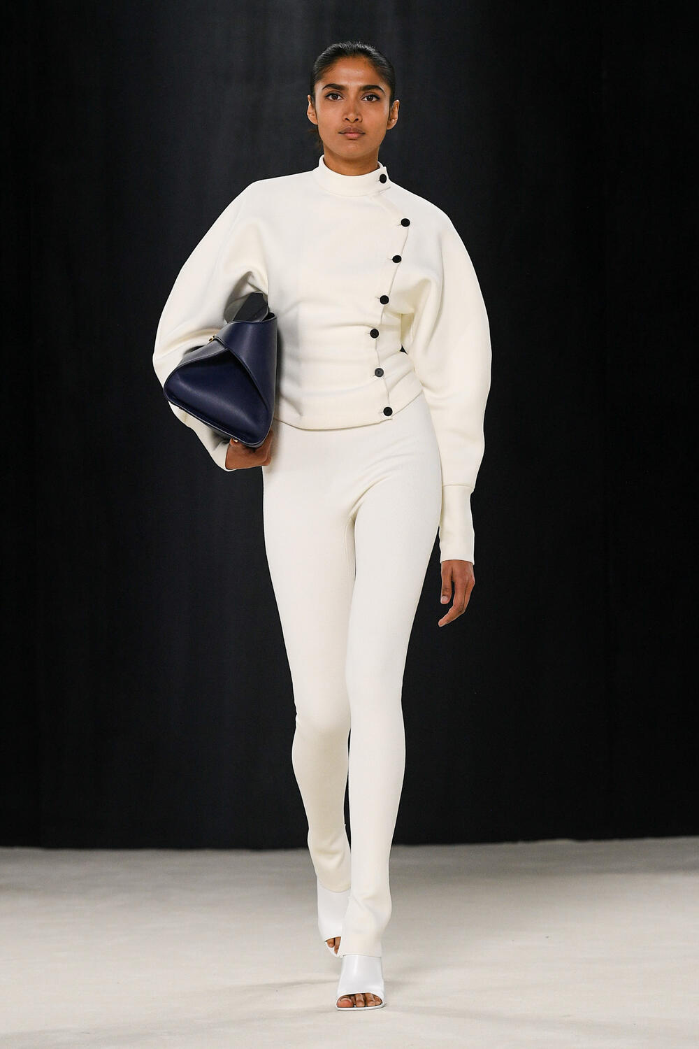 FERRAGAMO WOMEN FW 23-24 - Foto #3
