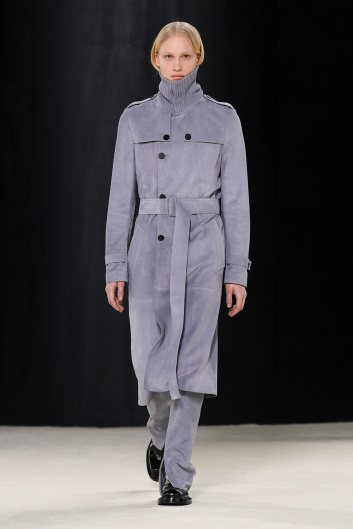 Fotoservizio/FW 23-24/WOMEN/SFILATA/FERRAGAMO/DP2/18