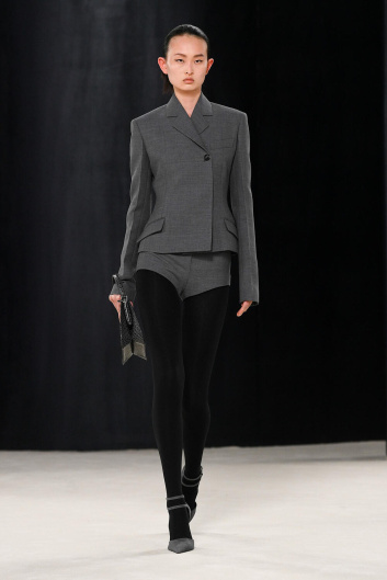 Fotoservizio/FW 23-24/WOMEN/SFILATA/FERRAGAMO/DP2/13