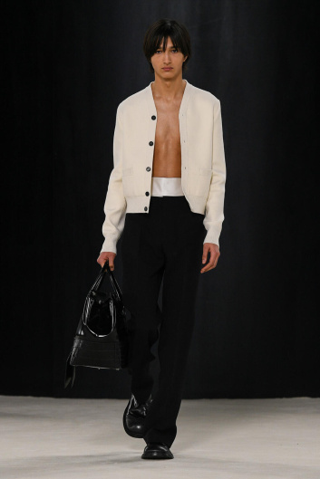 Fotoservizio/FW 23-24/WOMEN/SFILATA/FERRAGAMO/DP2/23