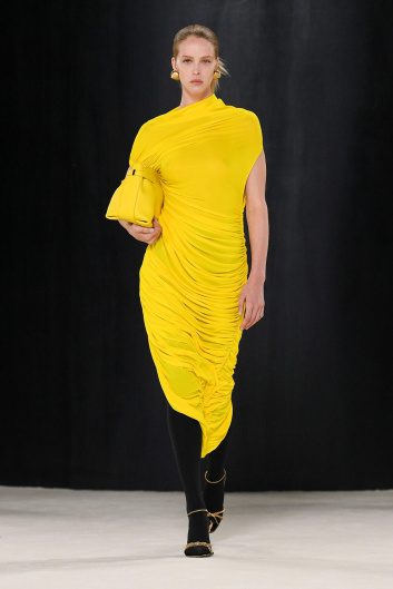 Fotoservizio/FW 23-24/WOMEN/SFILATA/FERRAGAMO/DP2/48