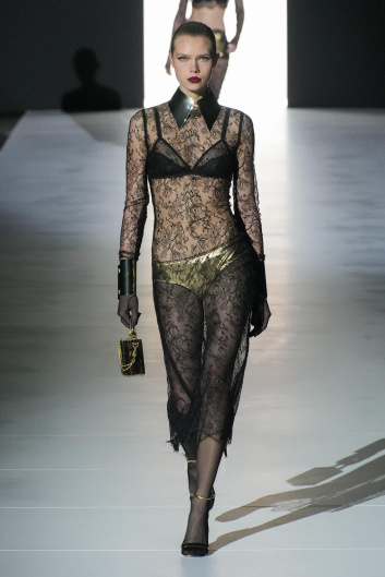Fotoservizio/FW 23-24/WOMEN/SFILATA/DOLCE & GABBANA/DP2/0
