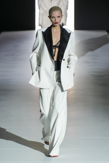 Fotoservizio/FW 23-24/WOMEN/SFILATA/DOLCE & GABBANA/DP2/21