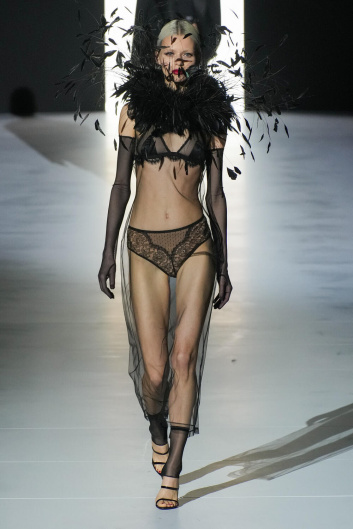 Fotoservizio/FW 23-24/WOMEN/SFILATA/DOLCE & GABBANA/DP2/36