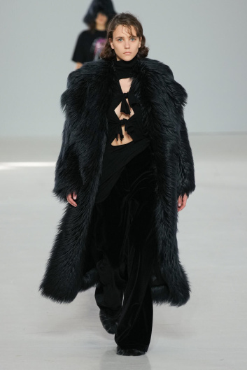 Fotoservizio/FW 23-24/WOMEN/SFILATA/MSGM/DP2/1