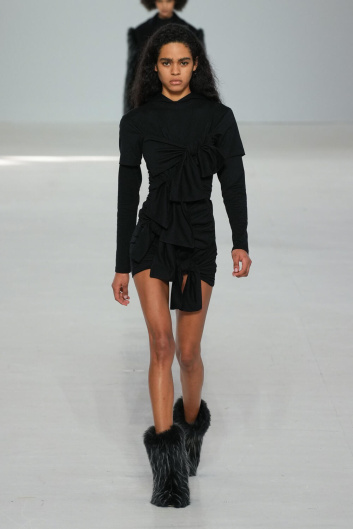 Fotoservizio/FW 23-24/WOMEN/SFILATA/MSGM/DP2/3