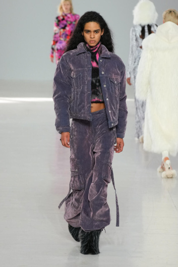 Fotoservizio/FW 23-24/WOMEN/SFILATA/MSGM/DP2/11
