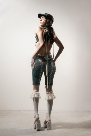 Fotoservizio/FW 23-24/WOMEN/PRESENTAZIONE/SALVATORE VIGNOLA/DP2/14