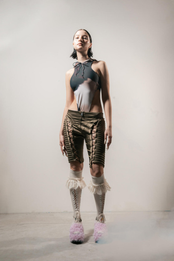 Fotoservizio/FW 23-24/WOMEN/PRESENTAZIONE/SALVATORE VIGNOLA/DP2/16
