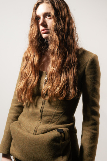 Fotoservizio/FW 23-24/WOMEN/PRESENTAZIONE/SALVATORE VIGNOLA/DP2/10