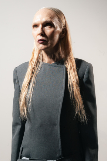 Fotoservizio/FW 23-24/WOMEN/PRESENTAZIONE/SALVATORE VIGNOLA/DP2/24