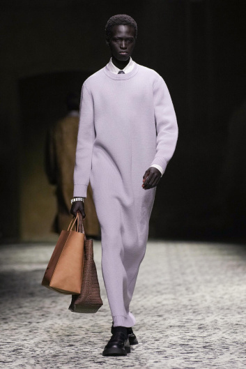 Fotoservizio/FW 23-24/WOMEN/SFILATA/BOTTEGA VENETA/DP2/13