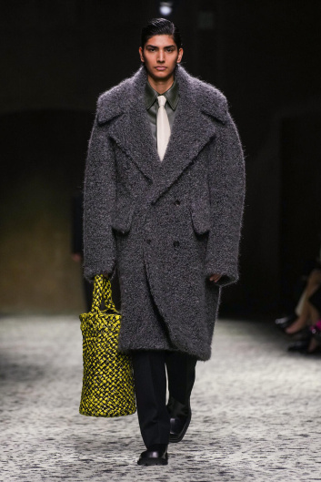 Fotoservizio/FW 23-24/WOMEN/SFILATA/BOTTEGA VENETA/DP2/12