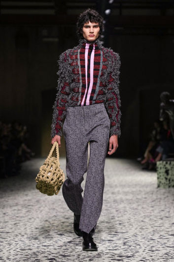 Fotoservizio/FW 23-24/WOMEN/SFILATA/BOTTEGA VENETA/DP2/21