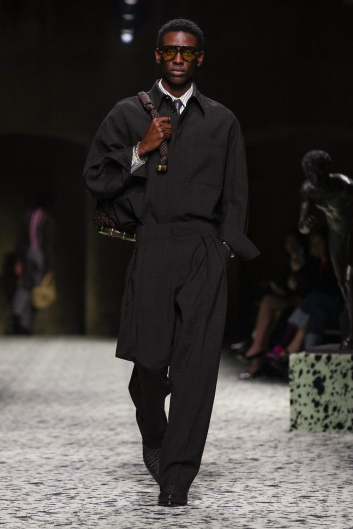 Fotoservizio/FW 23-24/WOMEN/SFILATA/BOTTEGA VENETA/DP2/25