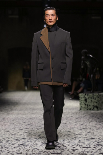 Fotoservizio/FW 23-24/WOMEN/SFILATA/BOTTEGA VENETA/DP2/18