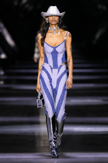 Fotoservizio/FW 23-24/WOMEN/SFILATA/PHILIPP PLEIN/DP2/3