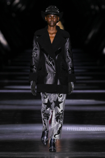 Fotoservizio/FW 23-24/WOMEN/SFILATA/PHILIPP PLEIN/DP2/6