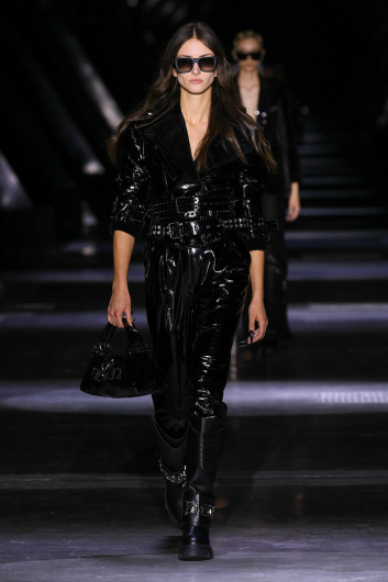 Fotoservizio/FW 23-24/WOMEN/SFILATA/PHILIPP PLEIN/DP2/21