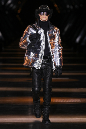 Fotoservizio/FW 23-24/WOMEN/SFILATA/PHILIPP PLEIN/DP2/43