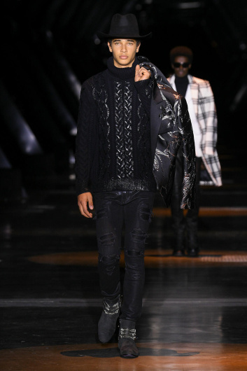 Fotoservizio/FW 23-24/WOMEN/SFILATA/PHILIPP PLEIN/DP2/46