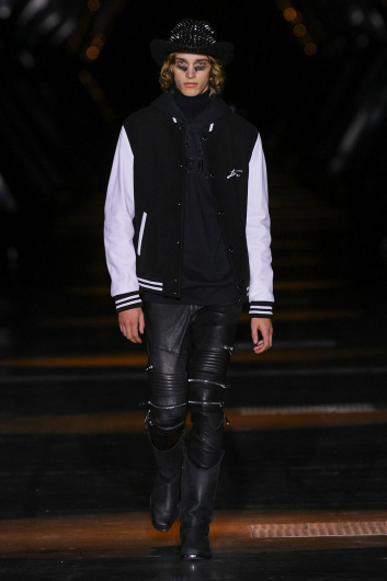 Fotoservizio/FW 23-24/WOMEN/SFILATA/PHILIPP PLEIN/DP2/55