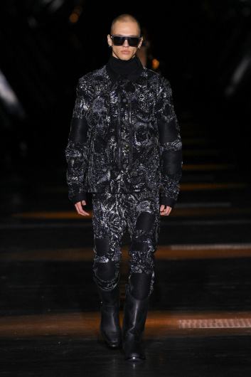 Fotoservizio/FW 23-24/WOMEN/SFILATA/PHILIPP PLEIN/DP2/57