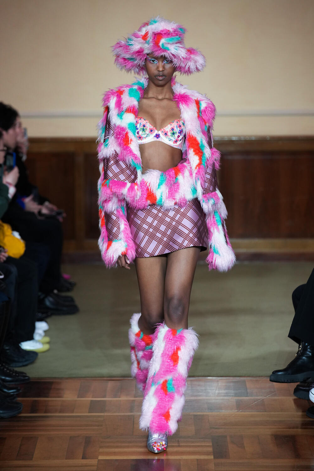 SHUTING QIU WOMEN FW 23-24 - Foto #0