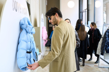 Fotoservizio/FW 23-24/WOMEN/PRESENTAZIONE/DUVETICA/DP2/14