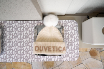 Fotoservizio/FW 23-24/WOMEN/PRESENTAZIONE/DUVETICA/DP2/31