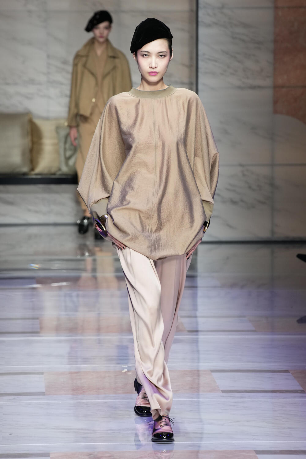 GIORGIO ARMANI WOMEN FW 23-24 - Foto #1
