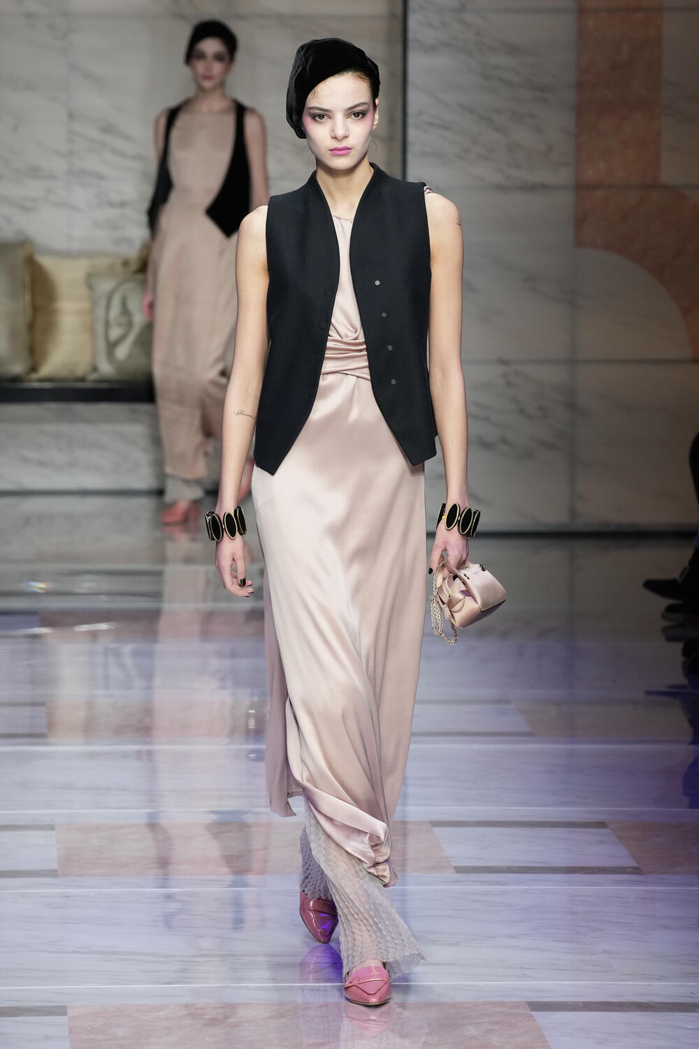 GIORGIO ARMANI WOMEN FW 23-24 - Foto #3