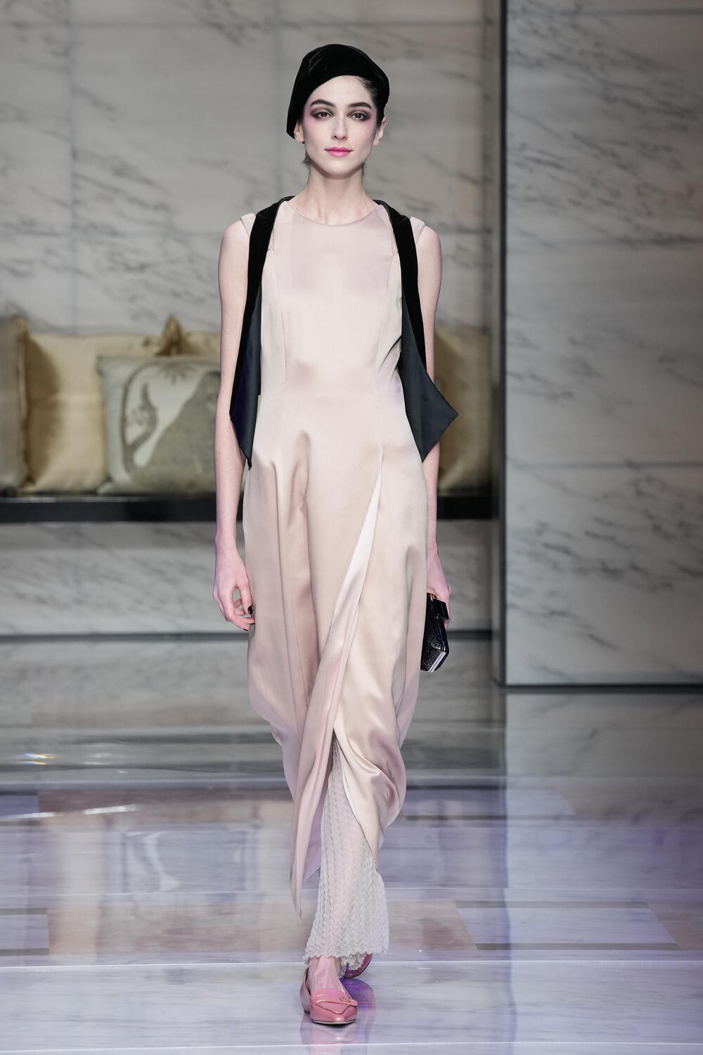 GIORGIO ARMANI WOMEN FW 23-24 - Foto #0