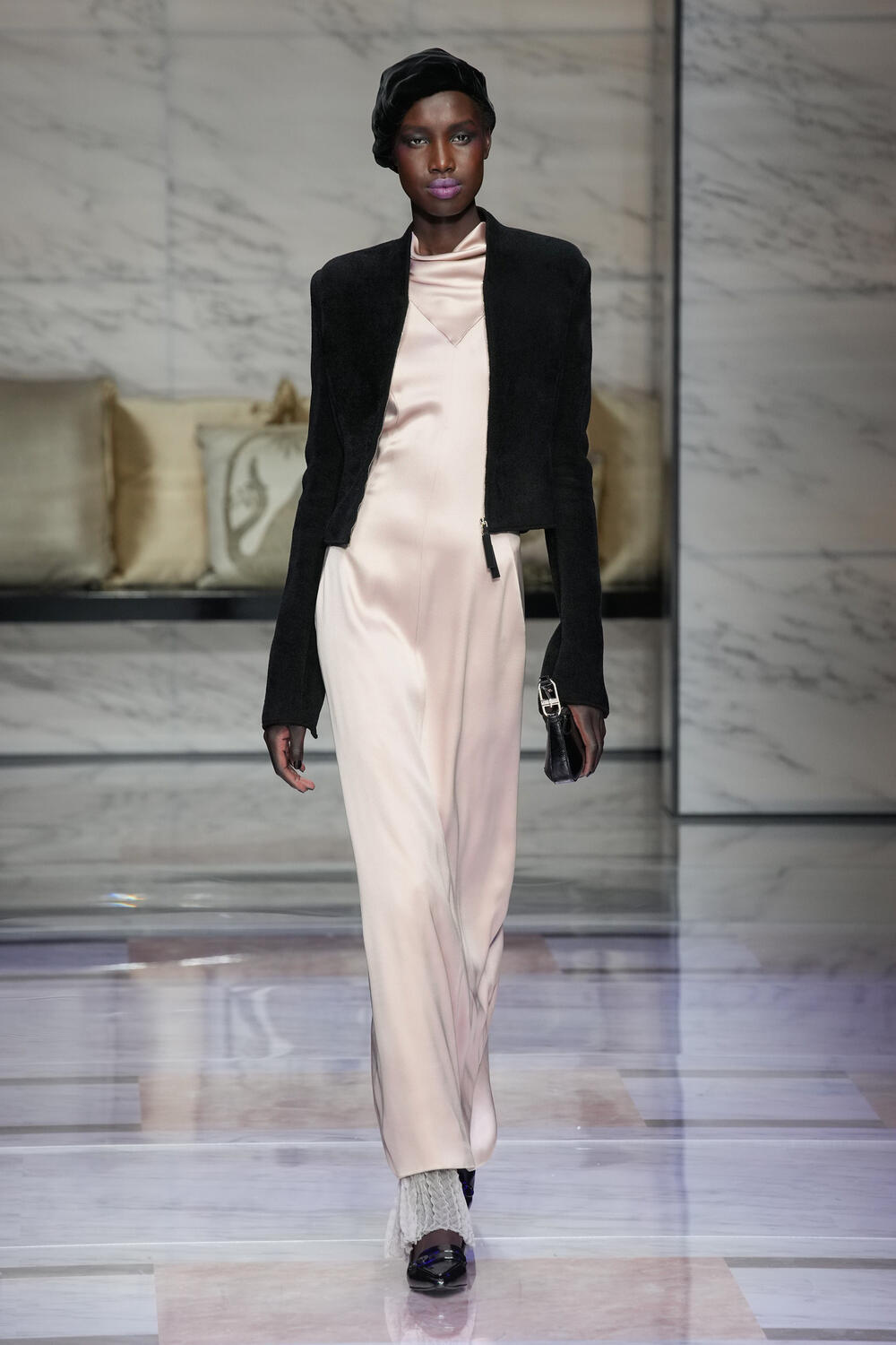 GIORGIO ARMANI WOMEN FW 23-24 - Foto #1