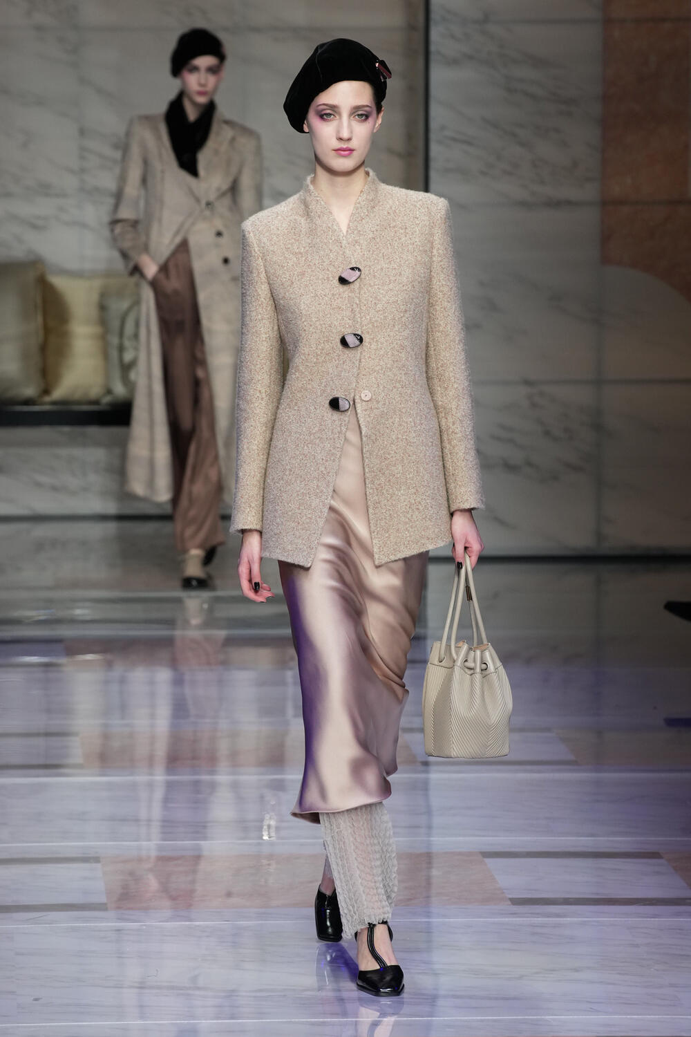 GIORGIO ARMANI WOMEN FW 23-24 - Foto #11