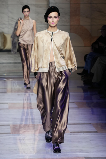 Fotoservizio/FW 23-24/WOMEN/SFILATA/GIORGIO ARMANI/DP2/4