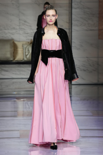 Fotoservizio/FW 23-24/WOMEN/SFILATA/GIORGIO ARMANI/DP2/27