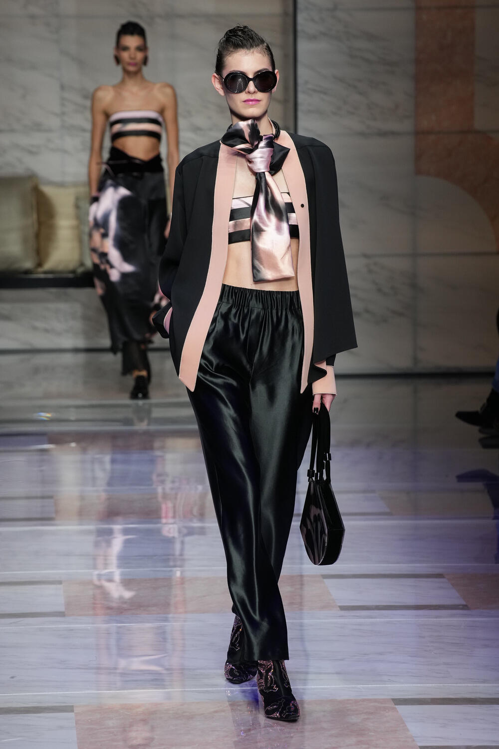 GIORGIO ARMANI WOMEN FW 23-24 - Foto #38
