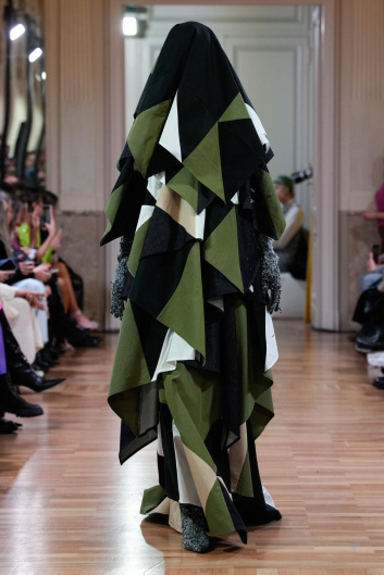 Fotoservizio/FW 23-24/WOMEN/SFILATA/ATSUSHI NAKASHIMA/DP2/0