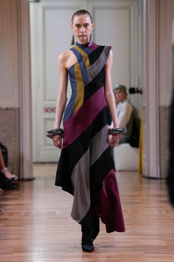 Fotoservizio/FW 23-24/WOMEN/SFILATA/ATSUSHI NAKASHIMA/DP2/3