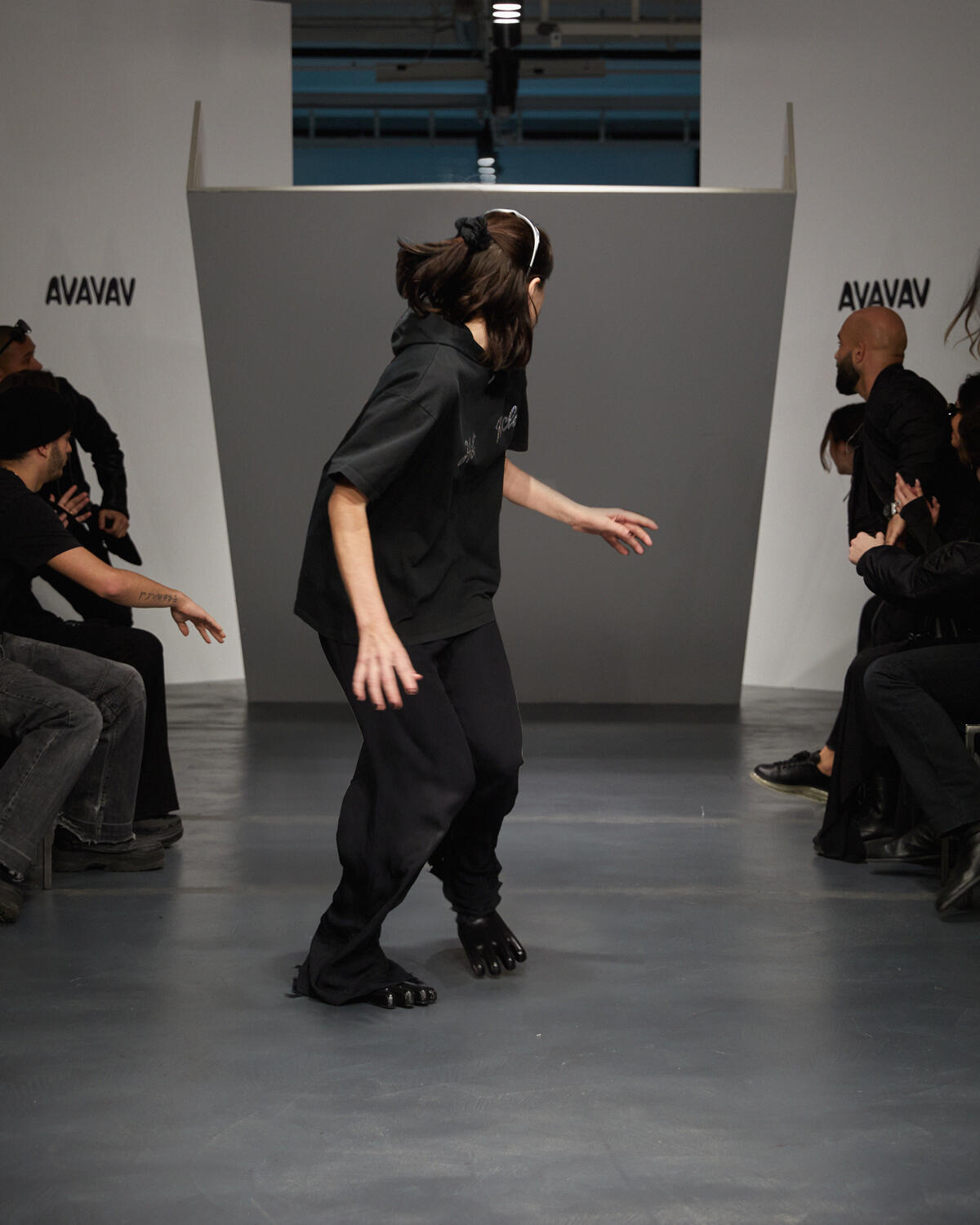 AVAVAV WOMEN FW 23-24 - Foto #1