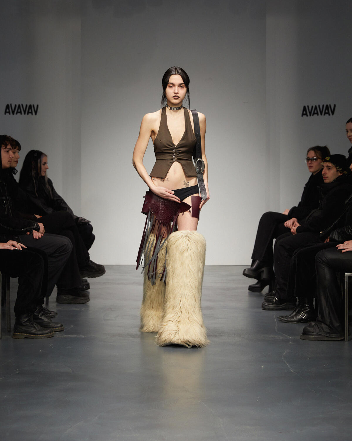 AVAVAV WOMEN FW 23-24 - Foto #2